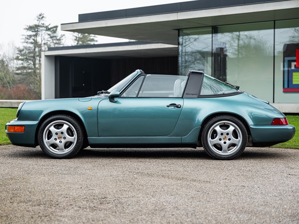 PORSCHE 964 C2 TARGA